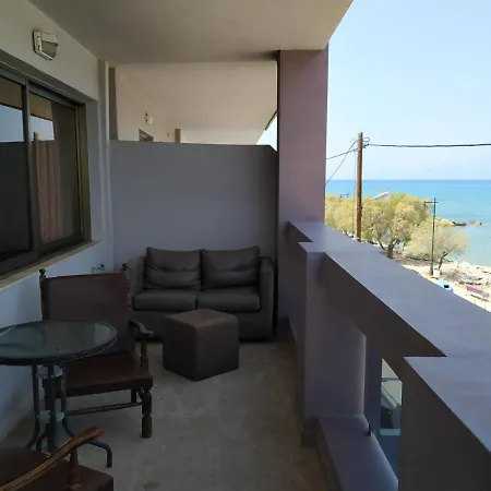 דירה Coast Suites