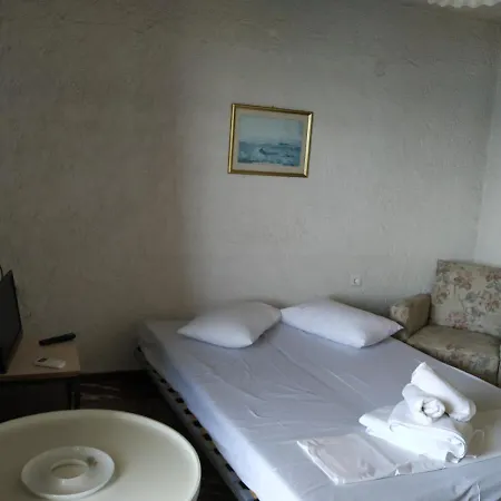 Coast Suites Apartment