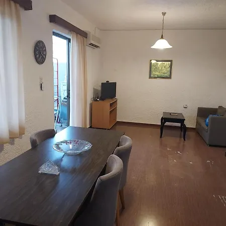 Coast Suites
